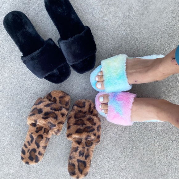 Leopard Furry Platform Wedge - Picture 6 of 6